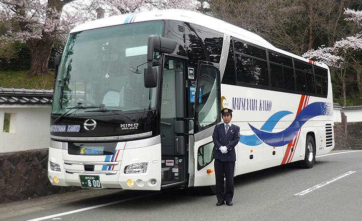 さくら高速バス KR905-2号車 羽田-新宿⇒<山形経由>鶴岡・酒田 スタンダード 8/11~
